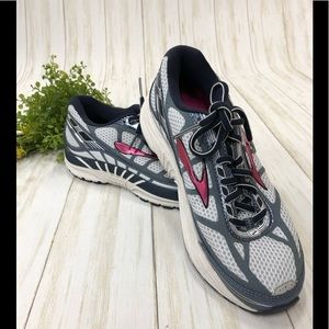 Women’s Brooks Running Shoes